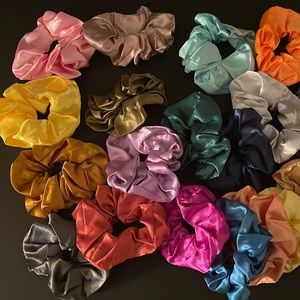 20 satin scrunchies